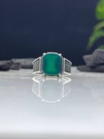 Green Aqeeq Stone Silver Ring - Image 2