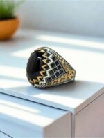Crowned Crest Aqeeq Stone Silver Ring #194 - Image 3