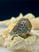 Crowned Crest Aqeeq Stone Silver Ring #193 - Image 4