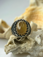 Crowned Crest Aqeeq Stone Silver Ring #193