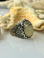 Crowned Crest Aqeeq Stone Silver Ring #192 - Image 4